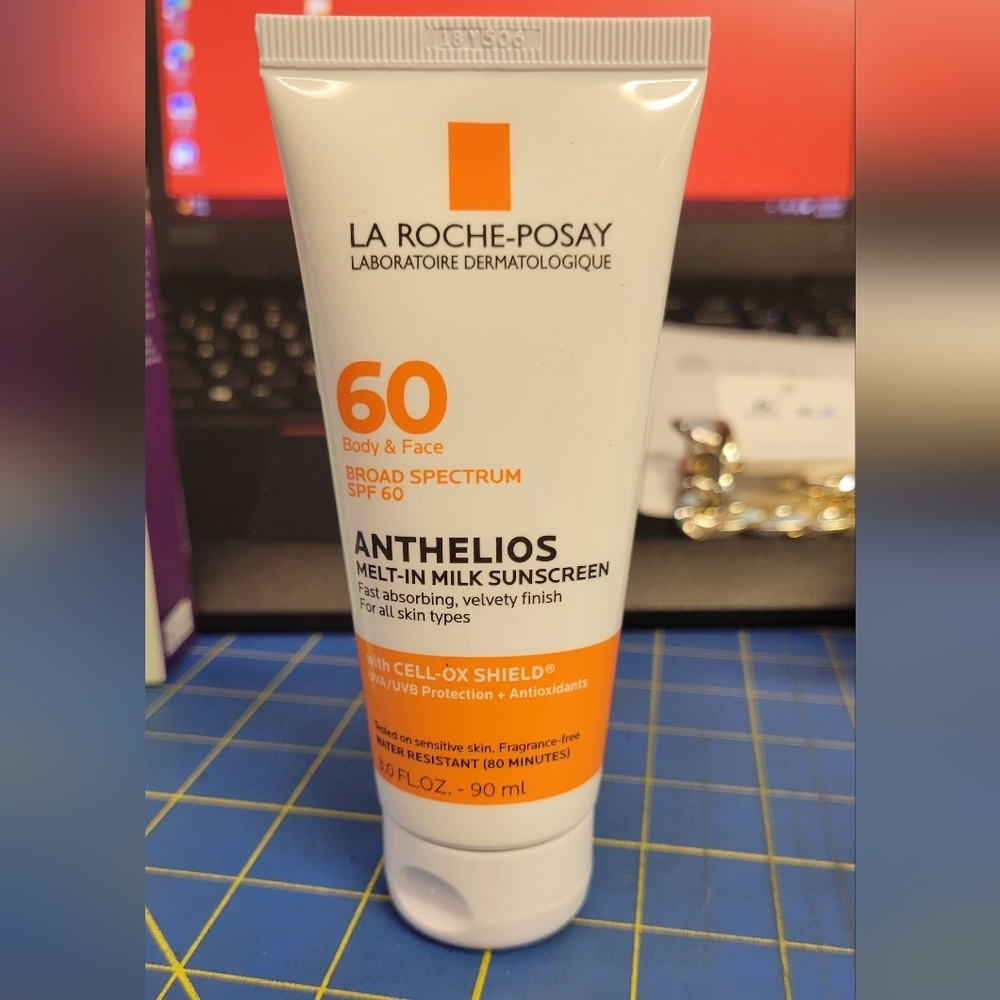La Roche-Posay Anthelios SPF 60 Sunscreen 90ml New